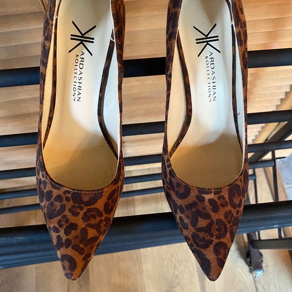 Leopard print Kim Kardashian classic high heels - Picture 2 of 4